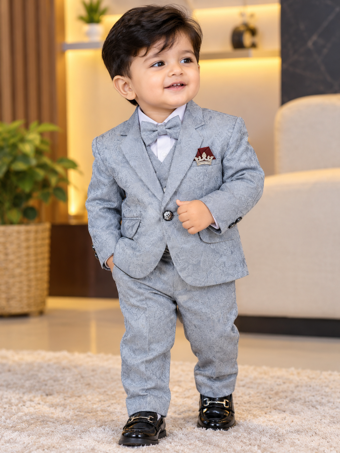 file_000000007b7481f692843b33e89a01d3 Baby blazer - Image 1